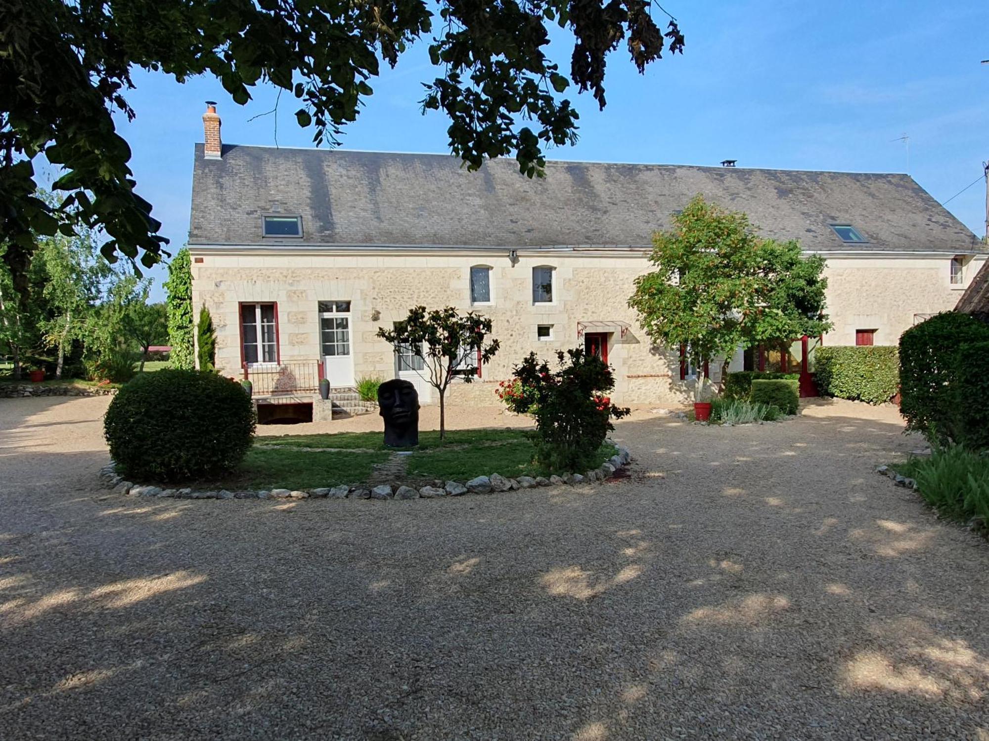 Luzillé Au Domaine Du Bois Joubert Bed & Breakfast エクステリア 写真